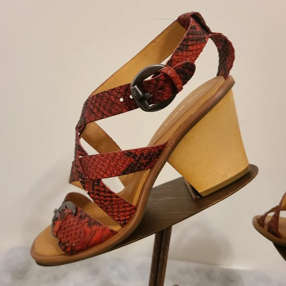 💢Sale💢 Via Spiga sandals - Picture 5 of 7